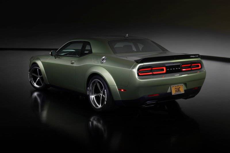 2021 Challenger Scat Pack Wide Body - Holy Guacamole 70s-concept-for-sema-2021.jpg