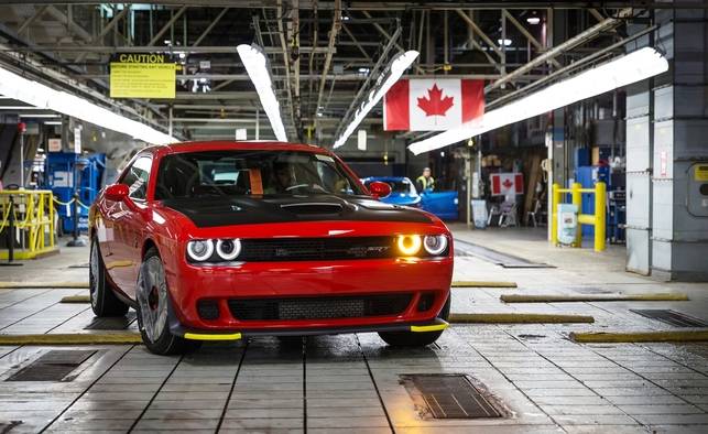 20_Brampton-Assembly-Plant-Factory-FCA-Chrysler-Hellcat.jpg