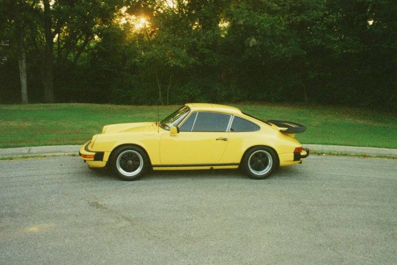 22 - 79 Porsche 911SC.jpeg