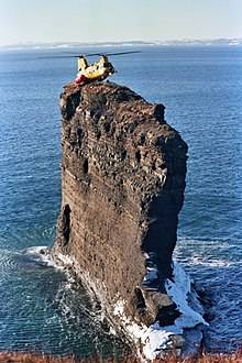 220px-Labrador_helicopter_landing_Bell_Island.jpg