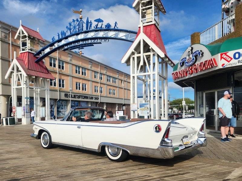 278 1960 Plymouth Fury Ocean City, Maryland 2024 (verify).jpg