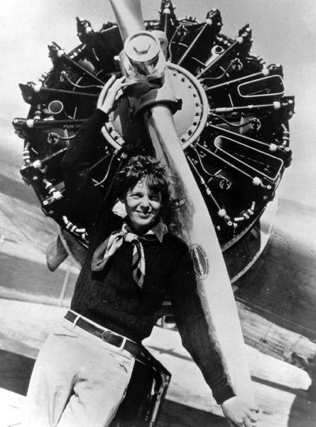 3%2F06%2FAmelia-Earhart-with-Pratt-and-Whitney-R1340-S3H1-engine-and-Hamilton-Standard-propeller.jpg