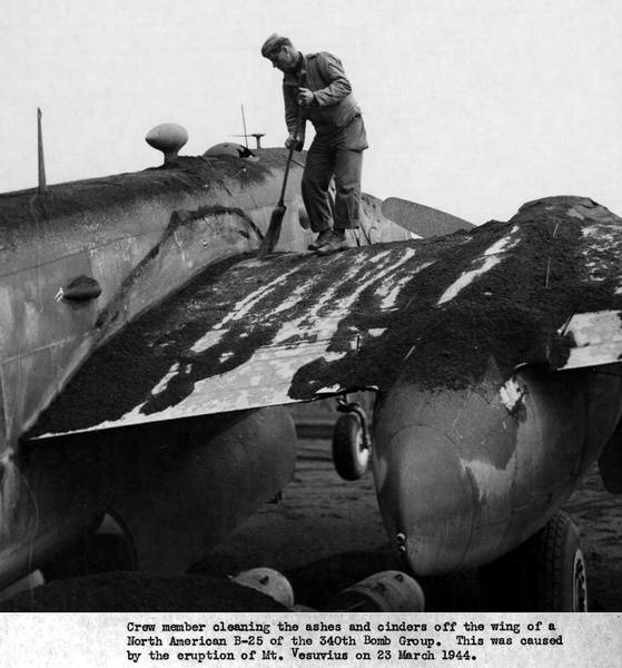 340th_Bombardment_Group_B-25_Mitchell_covered_with_ash_from_Mount_Vesuvius.jpg