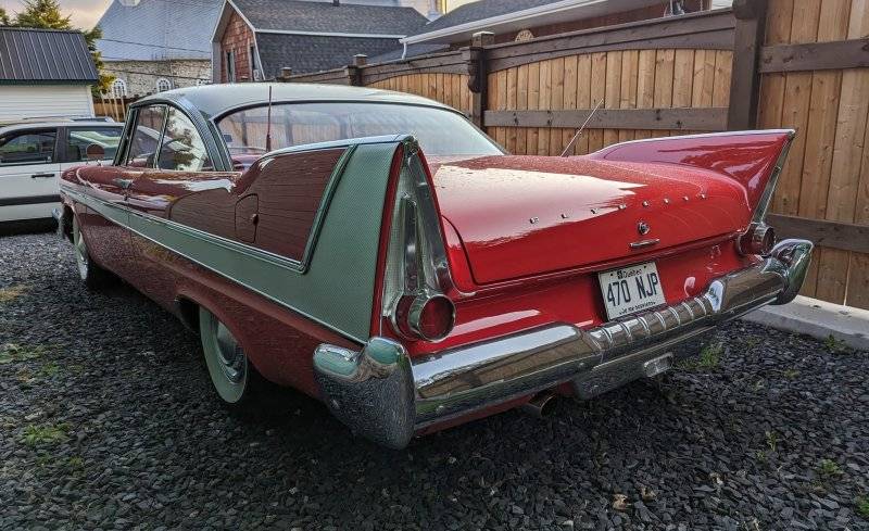 401a 1958 Plymouth Fury 2-Door Hardtop.jpg