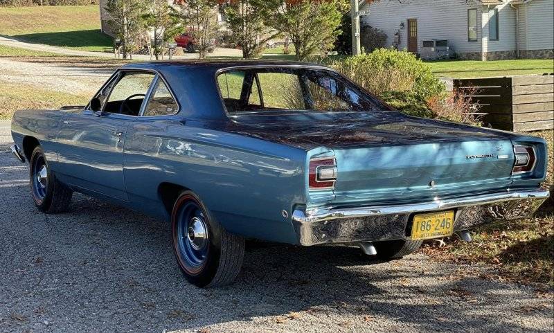 426 '68 Plymouth Road Runner.jpg