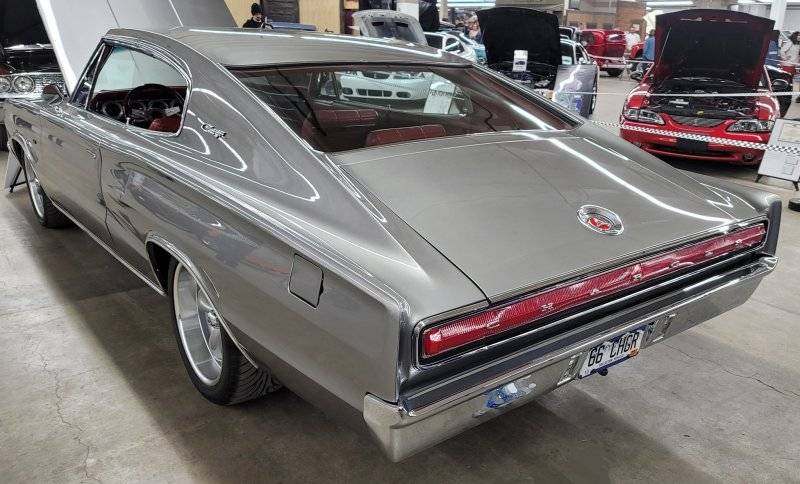 429c '66 Dodge Charger.jpg