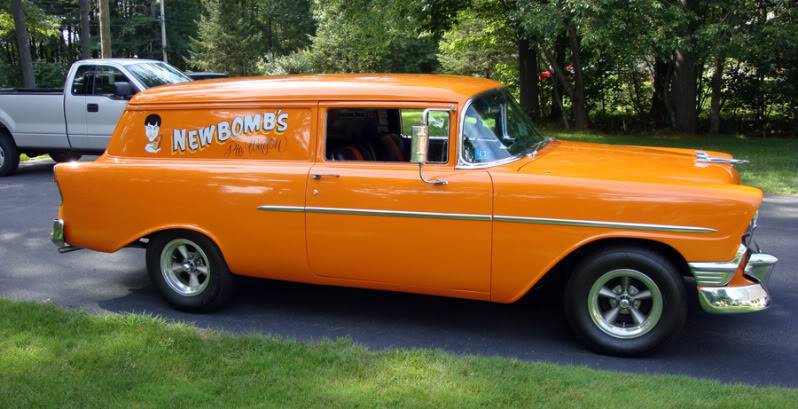 56 210 Sedan Delivery Hollywood Knights Newbomb Turk's The pie-wagon side.jpg