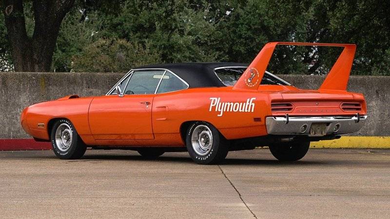 588 '70 Superbird.jpg