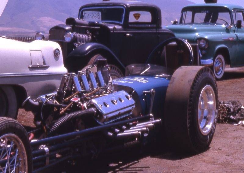 62 Dragster Injected Hemi.jpg