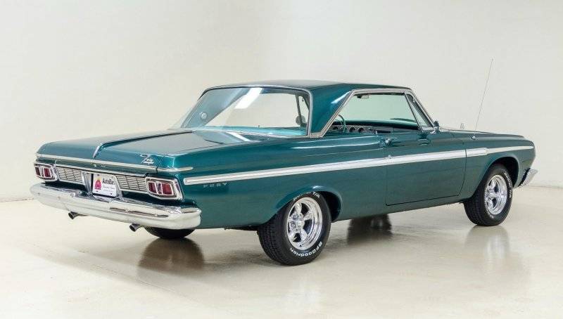 622 1964 Plymouth Fury.jpg