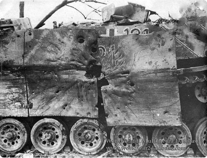 6240604d48410ee1f08fae0a4d47623a--wwii-tanks.jpg