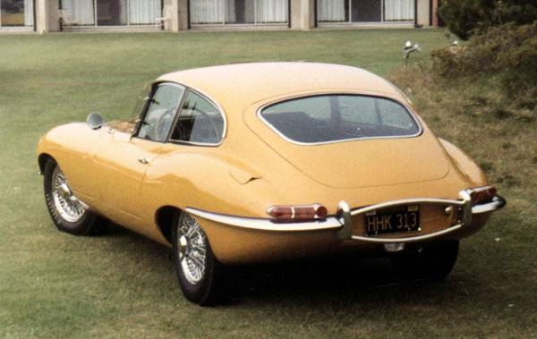 63 Jaguar XKE Type-1 2+2.jpg