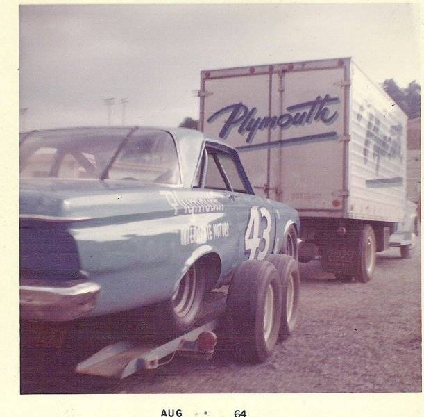 64 Belvedere Nascar #43 Richard Petty.jpg