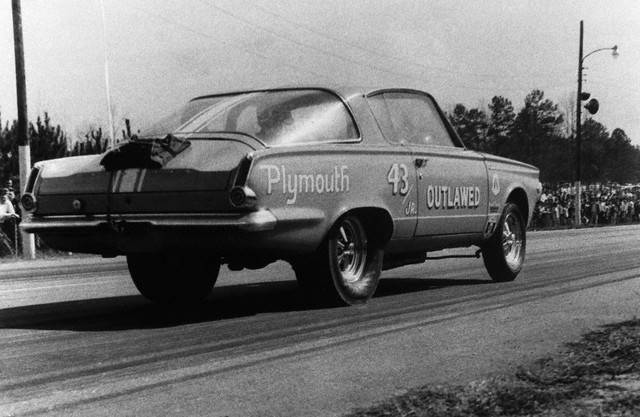 65 Barracuda Hemi Super Stock Petty's drag car #43jr #7.jpg