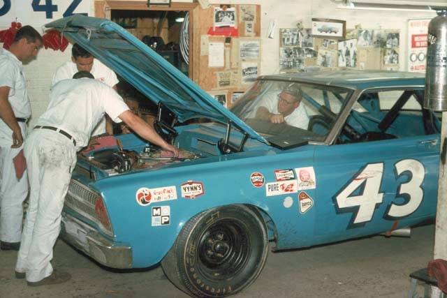 65 Belvedere Nascar #43 Richard Petty #1.jpg