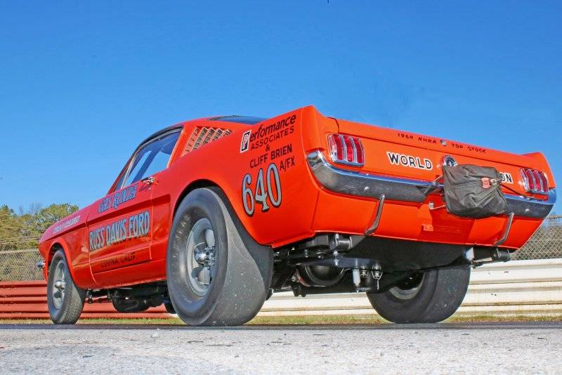 65 Mustang AFX Russ Davis Ford Gas Rhonda #5 mag. Ford Muscle.jpg