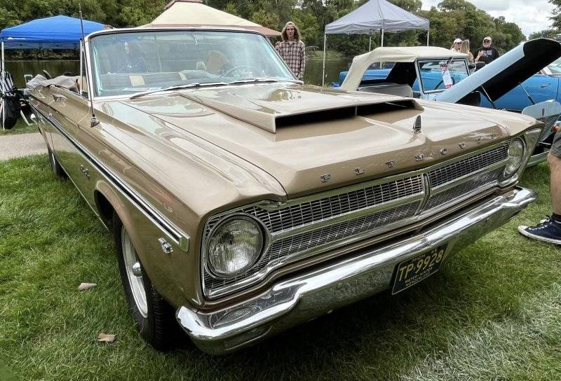 '65 Plymouth Belvedere II Convertible.jpg