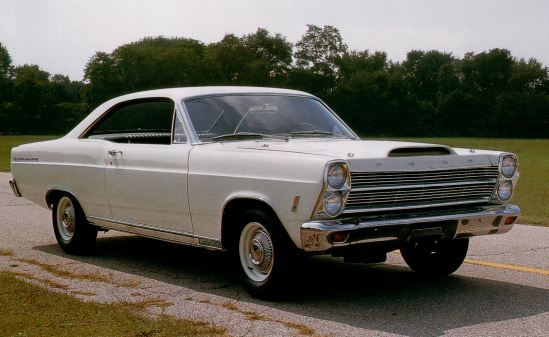 66 Ford Fairlane GT 427 - White.jpg