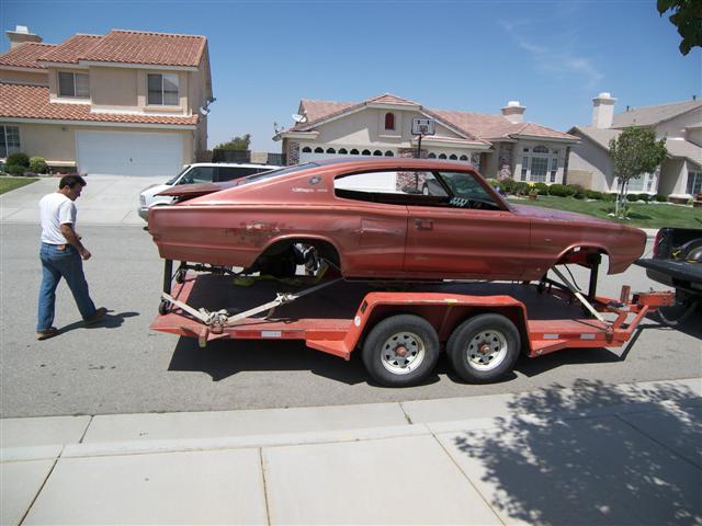 67 Charger getting painted 009 (Small).jpg