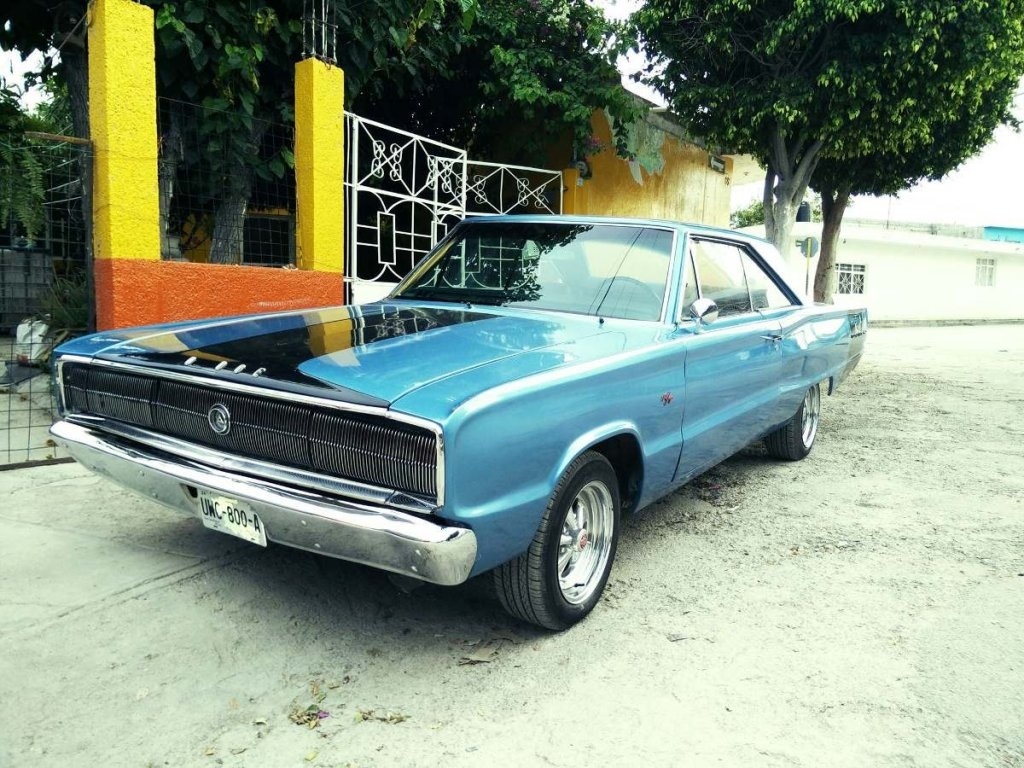 67coronet440-blue-02.jpg