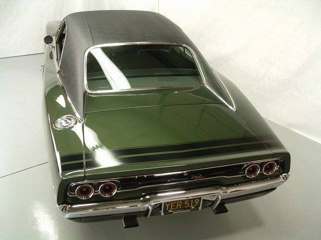 68 Charger RT GG1 Dark Racing Green Blk stripe top & guts - rear.jpg