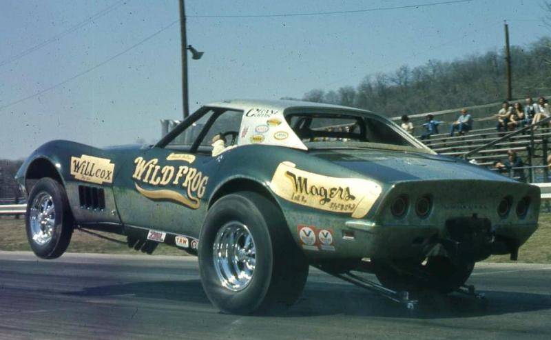 68 Corvette 70's style Wild Frog.jpg