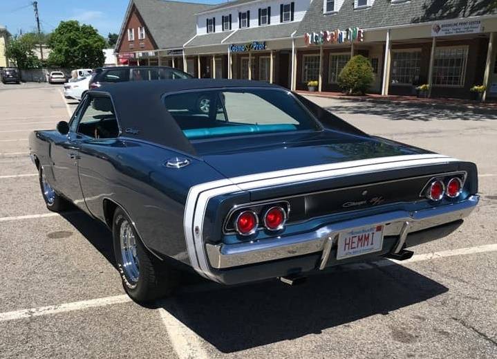 686 '68 Dodge Hemi Charger RT.jpg