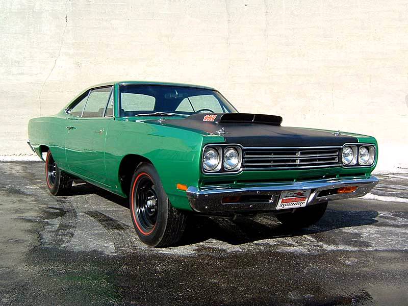 69.5 Roadrunner 440-6bbl A12 999 Rallye Green #2.jpg