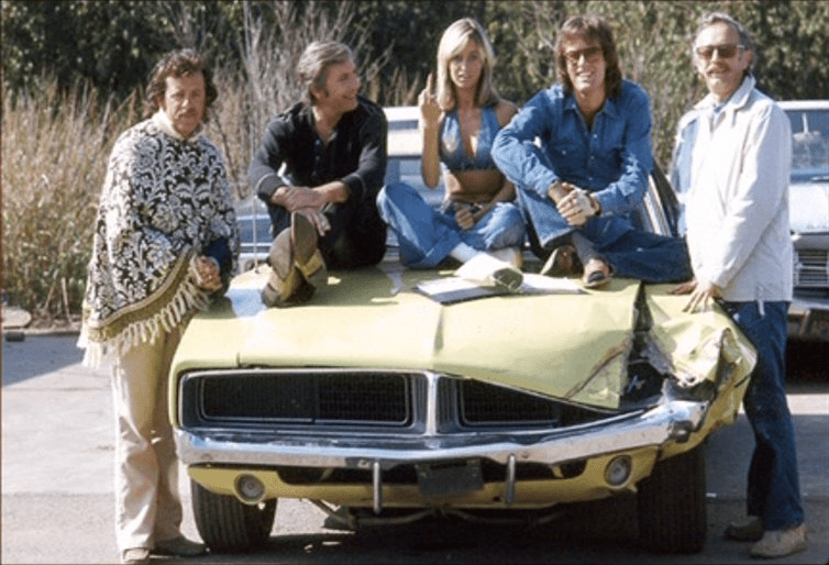 69 Charger RT Dirty Mary Crazy Larry car & cast.png