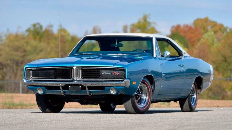 '69 Dodge Hemi Charger RT (64).jpg