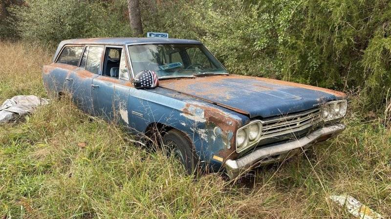 '69 Plymouth Belvedere wagon (4).jpg