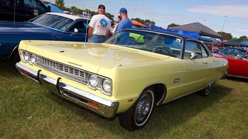 '69 Plymouth Sport Fury (1).jpg