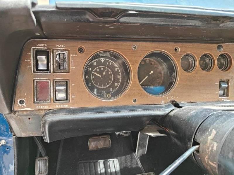 69coronetsedan-blue-cdmxL-07-dash.jpg