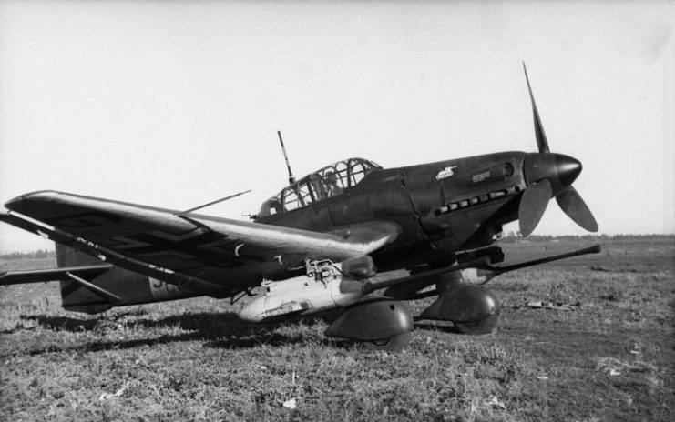 7-cm-1-46-in-underwing-gun-pods-bundesarchiv-bild-101i-646-5184-26-niermann-cc-by-sa-3-0-741x464.jpg