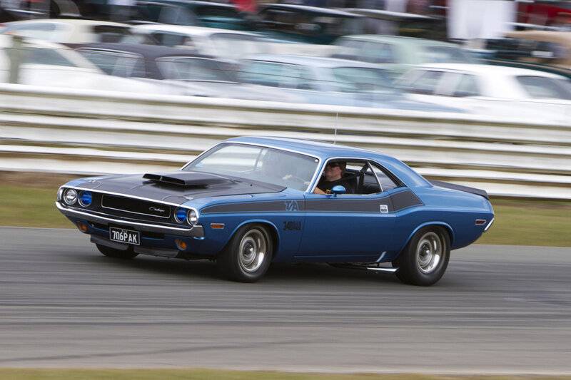 70 Challenger TA 340 Six-Pak blue.jpg