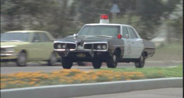 70 Coronet Police.jpg