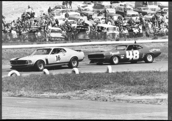 70 Cuda AAR Trans Am #48 Dan Gurney #4 & Parnelli Jones #16 Boss 302.jpg