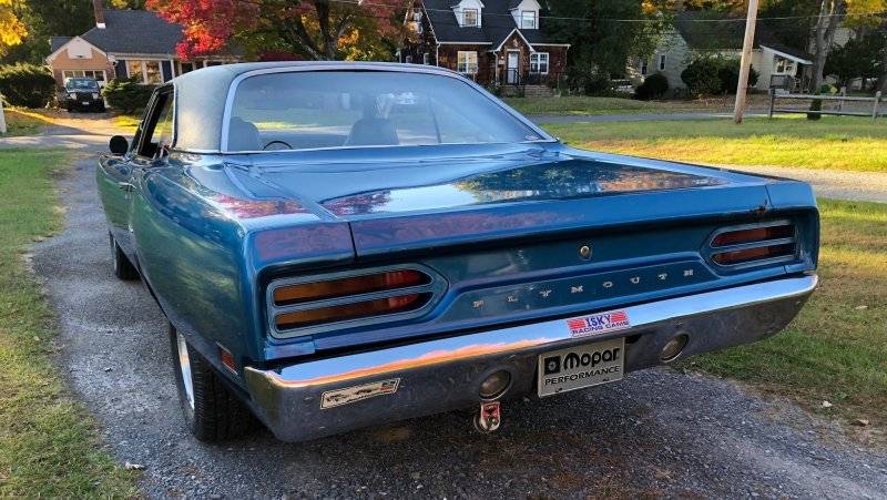 '70 Plymouth Road Runner in B7 Blue (65)c.jpg