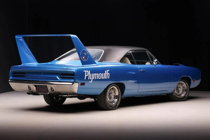 '70 Plymouth Road Runner Superbird (46).jpg