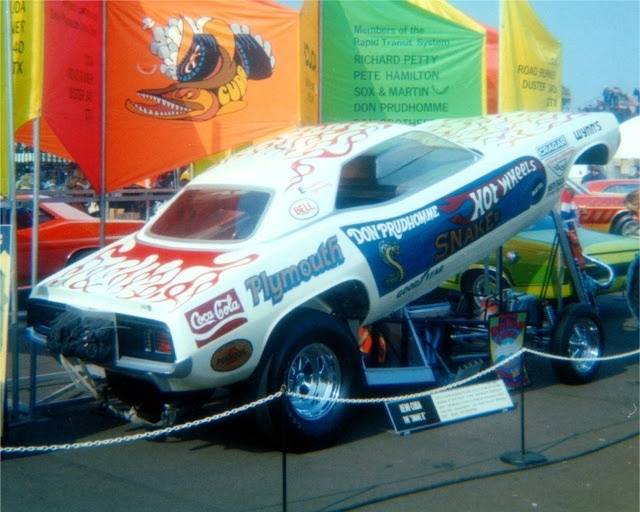 71 Cuda FC Don Prudomme Hot Wheels Snake Plymouth Rapid Transit Display.jpg