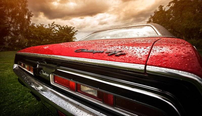 '71 Dodge Challenger RT Detail (33).jpg