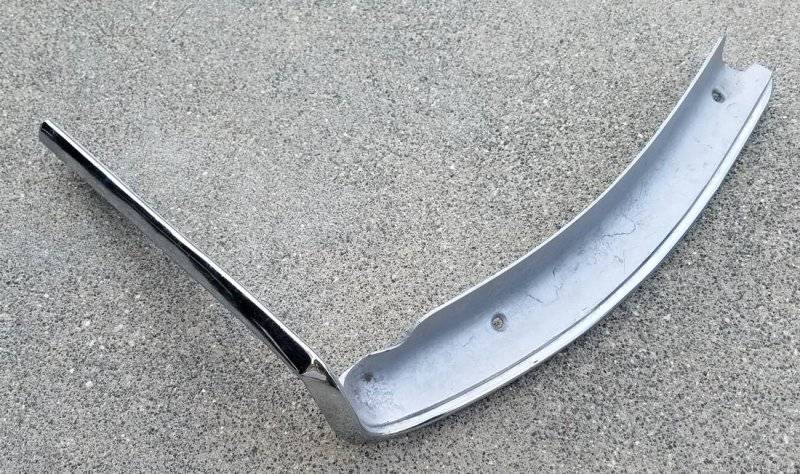 73-74 Charger Rear Bumper Trim.jpg