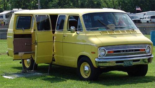 73dodgevan1.jpg