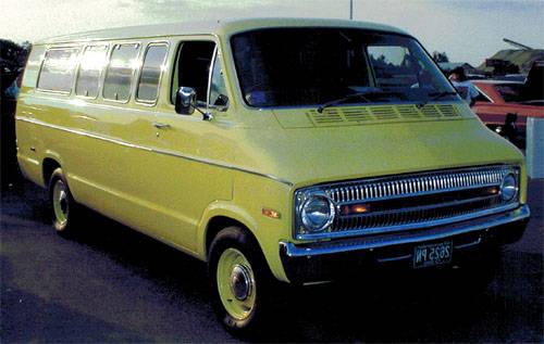 73dodgevan4.jpg