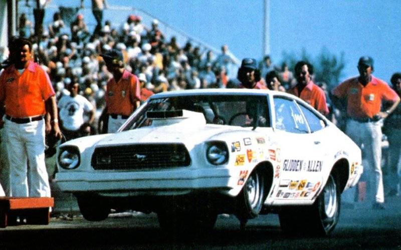 77 Mustang II P-S Bob Glidden #1.jpg