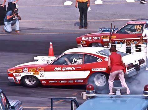 77 Mustang II P-S Bob Glidden - red & white.jpg