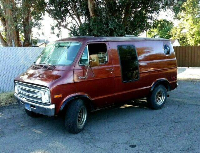 77039-dodge-b200-tradesman-short-wheelbase-van-all-original-1-owner-very-low-miles-1.jpg