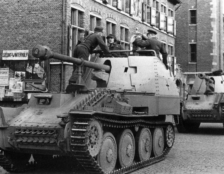 773px-Marder_III_tank_destroyer.jpg