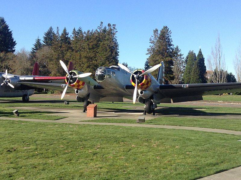 800px-Douglas_B-23_Dragon_JBLM.jpg