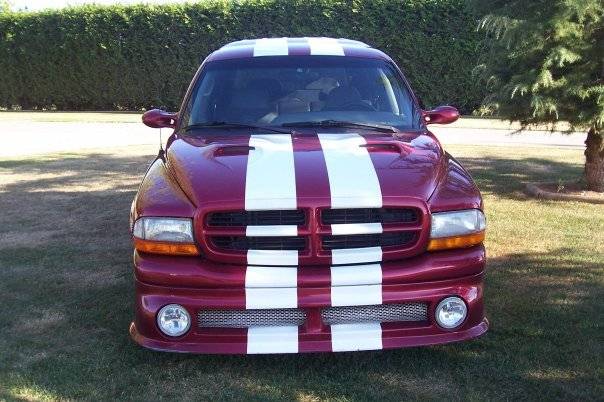 99 Shelby Durango SP360 Supercharged 5.9ltr. candy red-white front.jpg